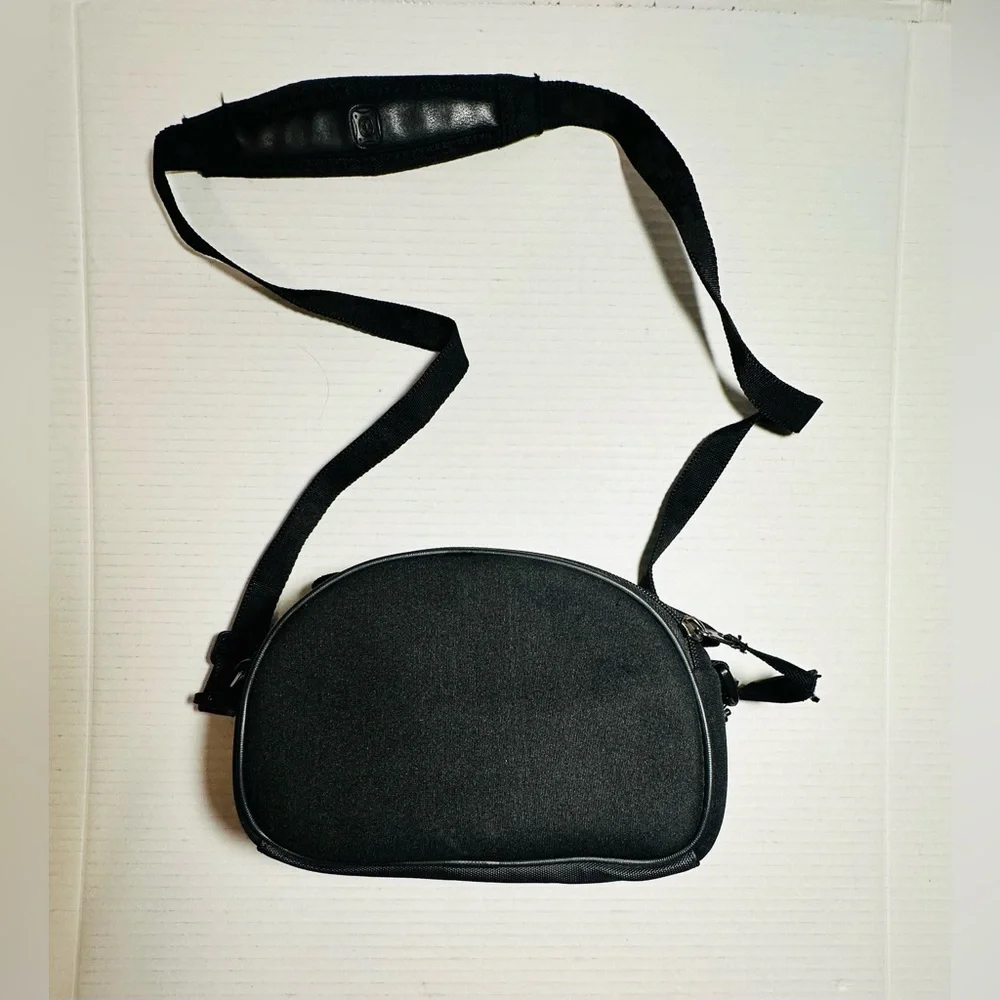 Wenger Swiss Gear The Sherpa LG Cam CSE Neopro‎ Medium Padded Camera Bag Black